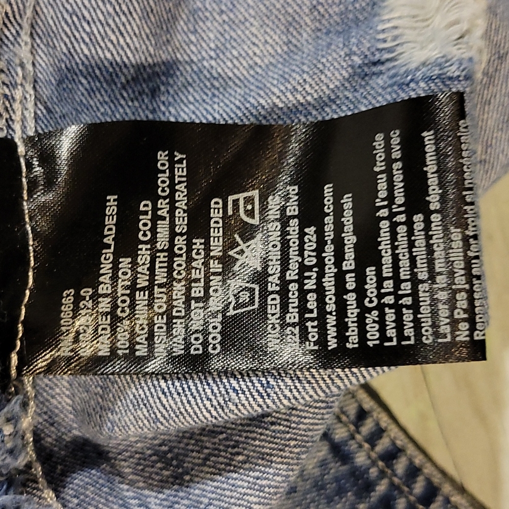 Distressed Jean Jacket size Large - Picture 4 of 4